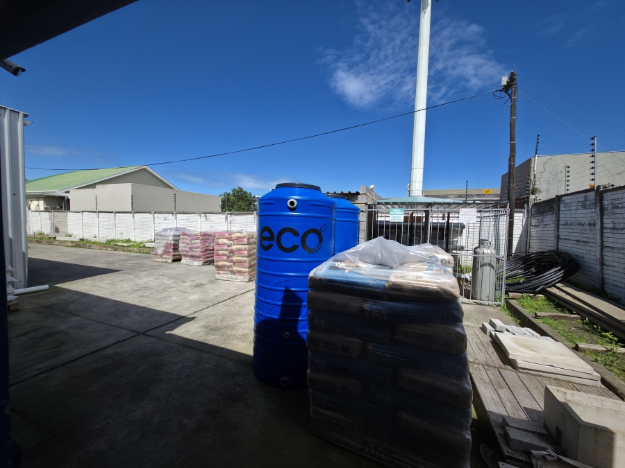 Commercial Property for Sale in Vincent Eastern Cape